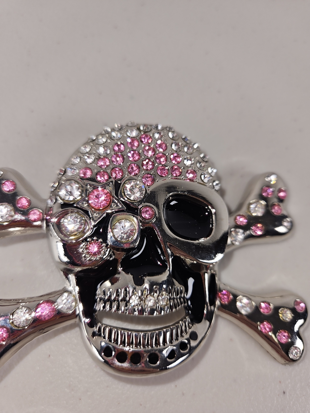 Rhinestone Skull & Crossbones Silver with Pink and Clear Gems Belt Buckle - Picture 2 of 3